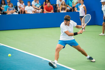 Surface-Type-on-Tennis-Performance